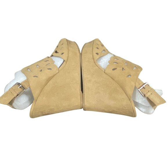 Chinese Laundry In Love Micro Suede Scalloped Cutout Wedge Sandals in Camel Sz 7 - Picture 4 of 10